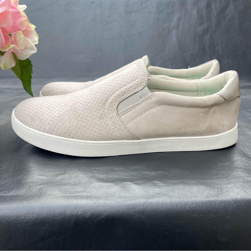 Women's Madison Slip On Sneaker
Shop all Dr. Scholl's size 11